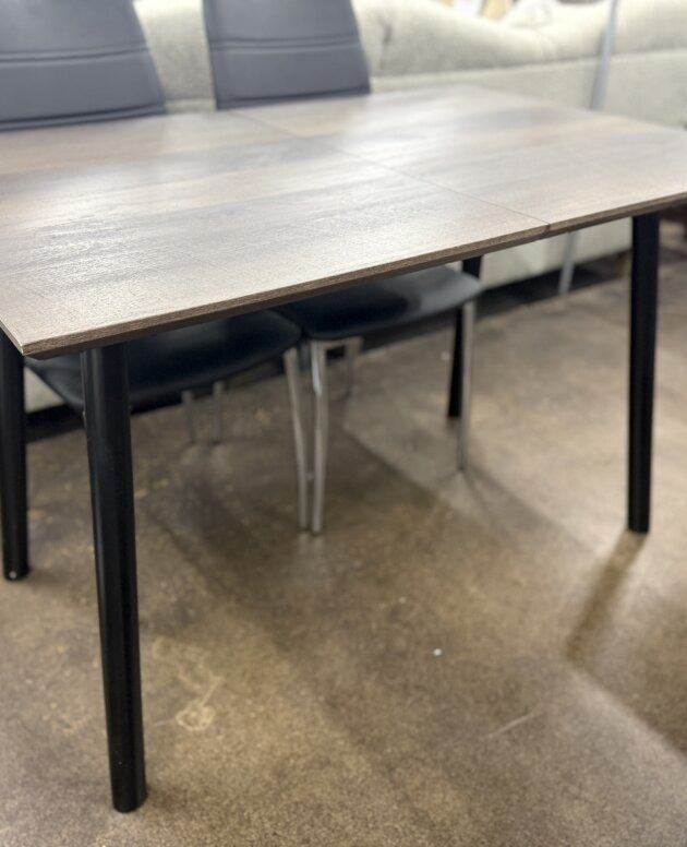 Hudson Dining Table
