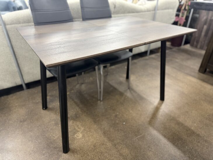 Hudson Dining Table