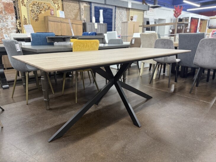 Stratus Dining Table - Image 2